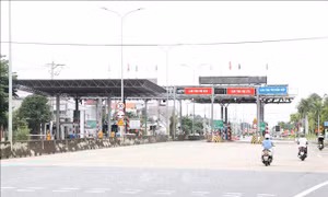 Bất cập tại trạm thu phí BOT trên Quốc lộ 1A