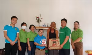Sưởi ấm những mảnh đời yếu thế