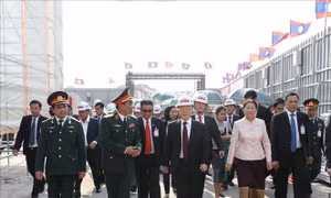 Tổng Bí thư, Chủ tịch nước Nguyễn Phú Trọng đến thăm dự án xây dựng Nhà Quốc hội Lào