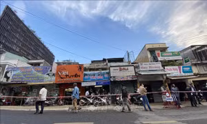 Di dời nhiều hộ dân trước nguy cơ sạt lở gần khu chợ trung tâm Đà Lạt
