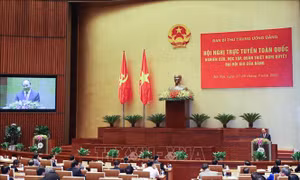 Thủ tướng Nguyễn Xuân Phúc giới thiệu, quán triệt Chiến lược phát triển KT-XH