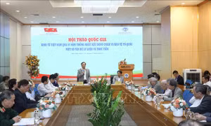 Góp phần hoàn thiện lý luận về đường lối đổi mới, phát triển đất nước