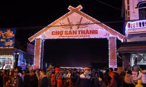 Chợ đêm Sang Thàng - nét đẹp văn hóa vùng cao