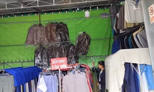 Tây Ninh: Đồng loạt kiểm tra các cửa hàng bán quần áo không rõ nguồn gốc 