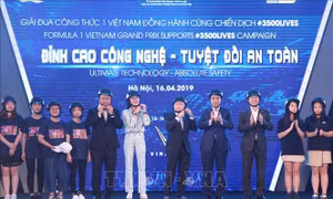 Trao tặng 10.000 mũ bảo hiểm cho học sinh, sinh viên