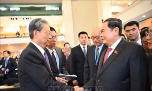 Chủ tịch Quốc hội Trần Thanh Mẫn gặp Ủy viên trưởng Nhân đại toàn quốc Trung Quốc