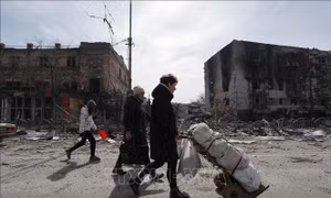 Ukraine tuyên bố sẵn sàng mở hành lang nhân đạo tại khu vực giáp giới Nga