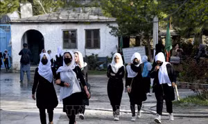LHQ yêu cầu Taliban mở cửa lại các trường trung học cho nữ sinh