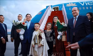 Thủ tướng Phạm Minh Chính và Phu nhân bắt đầu thăm chính thức Algeria