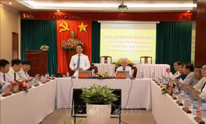 Bộ trưởng Thông tin và Truyền thông Nguyễn Mạnh Hùng làm việc tại Bình Phước