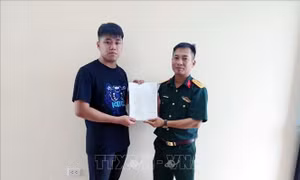 Những lá đơn tình nguyện 'tiếp lửa' mùa tuyển quân
