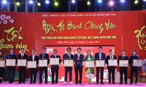 Ngày hội 'Bánh Chưng Vân - Tết sum vầy' tại Bắc Giang