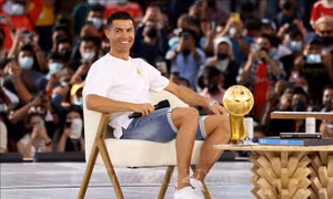 CR7 tiết lộ nhiều nội tình của 'Quỷ Đỏ', muốn cổ động viên biết sự thật