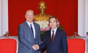 Trưởng ban Kinh tế TW Nguyễn Văn Bình tiếp cựu Phó Tổng Thống Hoa Kỳ Al Gore