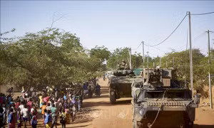 Pháp đình chỉ viện trợ cho Burkina Faso 