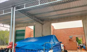 Hỗ trợ người dân khắc phục ảnh hưởng của mưa dông kéo theo lốc xoáy