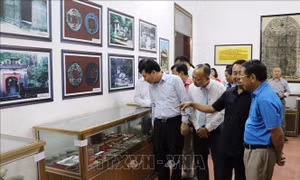 Trưng bày 500 tư liệu, hiện vật, cổ vật thời Đông Sơn và các triều đại Việt Nam