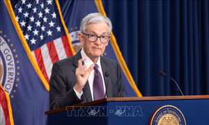Các ngân hàng trung ương toàn cầu thể hiện đoàn kết với Chủ tịch Fed Powell