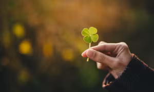 Làm gì để vận may luôn mỉm cười với mình?