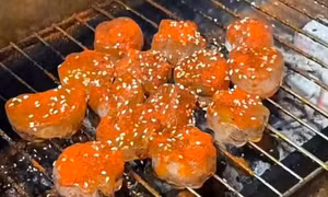 Món đá viên nướng gây ‘sốt’ tại Trung Quốc