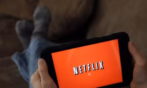 Netflix gỡ các tập phim vì có bản đồ gây tranh cãi ở Biển Đông