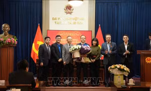 Đảng ủy tại Liên bang Nga giữ vững ngọn cờ tư tưởng