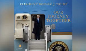 Cựu Tổng thống Trump kiếm bộn tiền từ viết hồi ký
