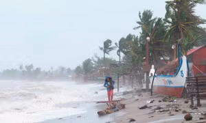 Hình ảnh bão Goni hoành hành Philippines