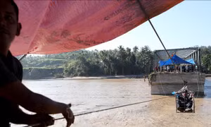 Indonesia truy nguồn gỗ, yêu cầu doanh nghiệp giải trình sau thảm họa lũ lụt và lở đất