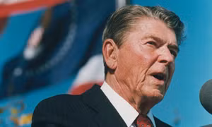 Tổng thống Trump có thể học hỏi gì từ ông Ronald Reagan trong xử trí với Iran