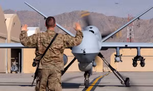 Mỹ điều chỉnh đường bay của UAV sau sự cố MQ-9 rơi ở Biển Đen