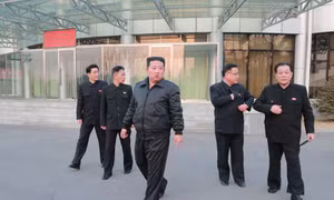 Chủ tịch Triều Tiên Kim Jong-un tuyên bố sẽ phóng thêm vệ tinh giám sát