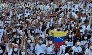 Venezuela nỗ lực lập kỷ lục Guinness về dàn nhạc lớn nhất thế giới