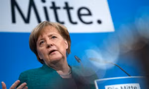 Đảng của bà Merkel biến động trước cuộc bầu cử quan trọng tại Đức