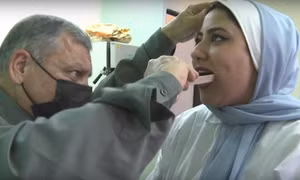Cơn sốt thẩm mỹ lúm đồng tiền tại Dải Gaza