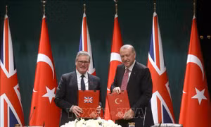 Món quà chia tay bất ngờ Tổng thống Erdogan tặng lãnh đạo các nước thành viên NATO