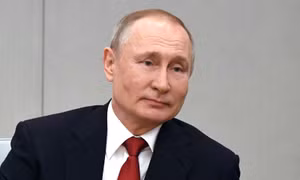 Tổng thống Putin đã thử nghiệm vaccine COVID-19 dạng xịt của Nga