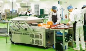 Hạt mầm xanh cho bữa ăn cộng đồng
