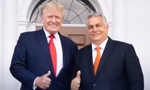 Tổng thống Trump tiết lộ ‘người bạn’ yêu cầu miễn trừ trừng phạt của Mỹ với dầu mỏ Nga