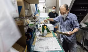 Người cao tuổi ở Đông Á vật lộn mưu sinh trong 'xã hội siêu già hóa'