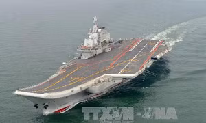 Nghị sĩ Nga gợi ý mua lại tàu sân bay Liêu Ninh của Trung Quốc
