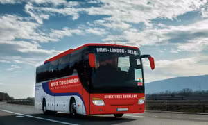 Tuyến xe buýt kéo dài 70 ngày từ Ấn Độ tới London