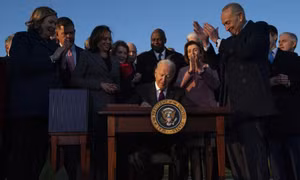 Tổng thống Biden chuẩn bị Thông điệp Liên bang ở thời điểm nhiều biến động