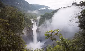 Thác nước cao nhất Ecuador bỗng biến mất vì hố tử thần