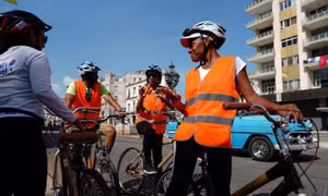 Độc đáo xe đạp làm bằng tre trên đường phố Cuba