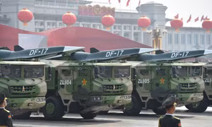 Thông điệp của Trung Quốc khi công khai hình ảnh phóng DF-17
