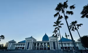 Nhà thờ Hồi giáo Al-Akbar, biểu tượng kiến trúc của Surabaya