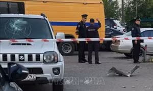 Hàng loạt UAV của Ukraine tấn công nhà máy dầu mỏ và năng lượng Nga