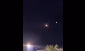 Video tên lửa đánh chặn của Israel rơi xuống Jordan