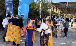 Lễ Melukat của người Hindu Bali kêu gọi bảo vệ nguồn nước